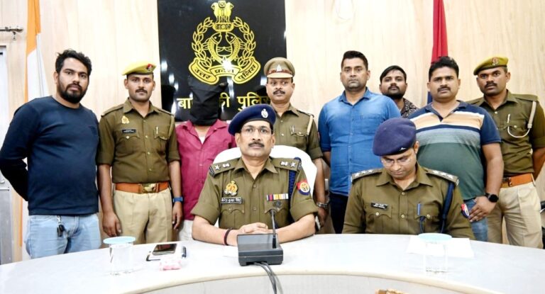 अपने ही पिता की गमछे से गला कसकर व ईंट से कूचकर हत्या की पुलिस ने किया खुलासा