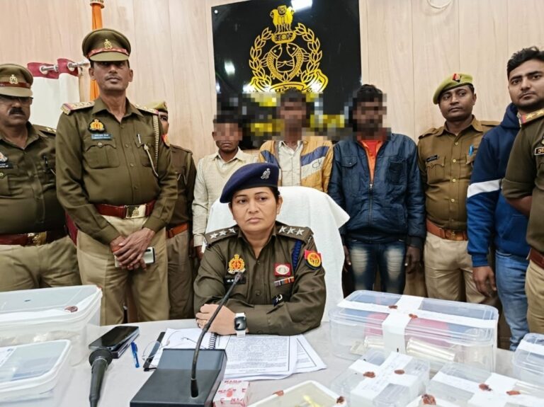 पुलिस मुठभेड़ मे दो बदमाश घायल, तीन लोग को पुलिस ने किया गिरफ्तार