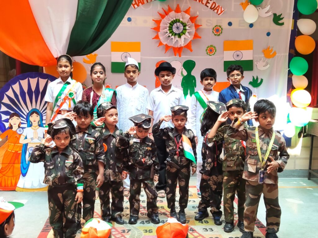 जयपुरिया स्कूल आवास विकास में धूमधाम से मना 79वां स्वतंत्रता दिवस