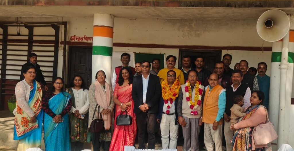 नवनिर्वाचित शिक्षक संघ पदाधिकारियों का भव्य स्वागत, शिक्षकों की समस्याओं के समाधान का दिया भरोसा