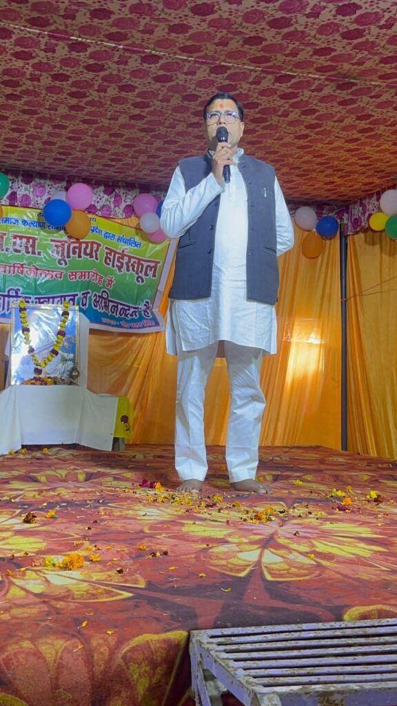 सीएमएस जूनियर हाई स्कूल के वार्षिकोत्सव का विधायक प्रतिनिधि ने किया उद्घाटन, बोले- बच्चे ही राष्ट्र का भविष्य