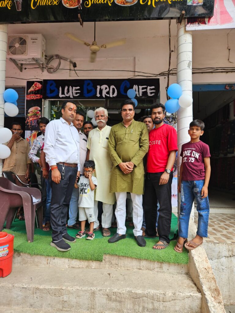 ब्लू बर्ड कैफे का शुभारंभ, प्रदेश मीडिया प्रभारी ने दीं शुभकामनाएं