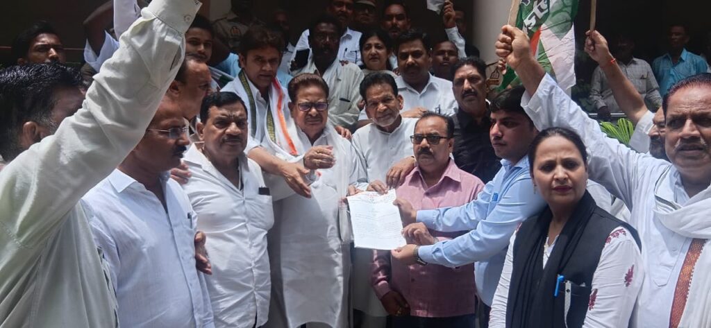 खाद संकट और बढ़ते बिजली बिल के खिलाफ कांग्रेसका ज्ञापन !