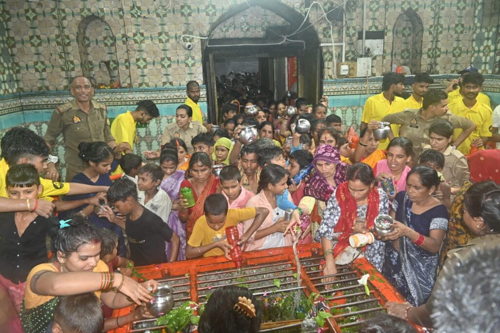 आस्था के महासागर में डूबा लोधेश्वर धाम,हर हर महादेव’ के जयघोष से गूंजा पूरा क्षेत्र