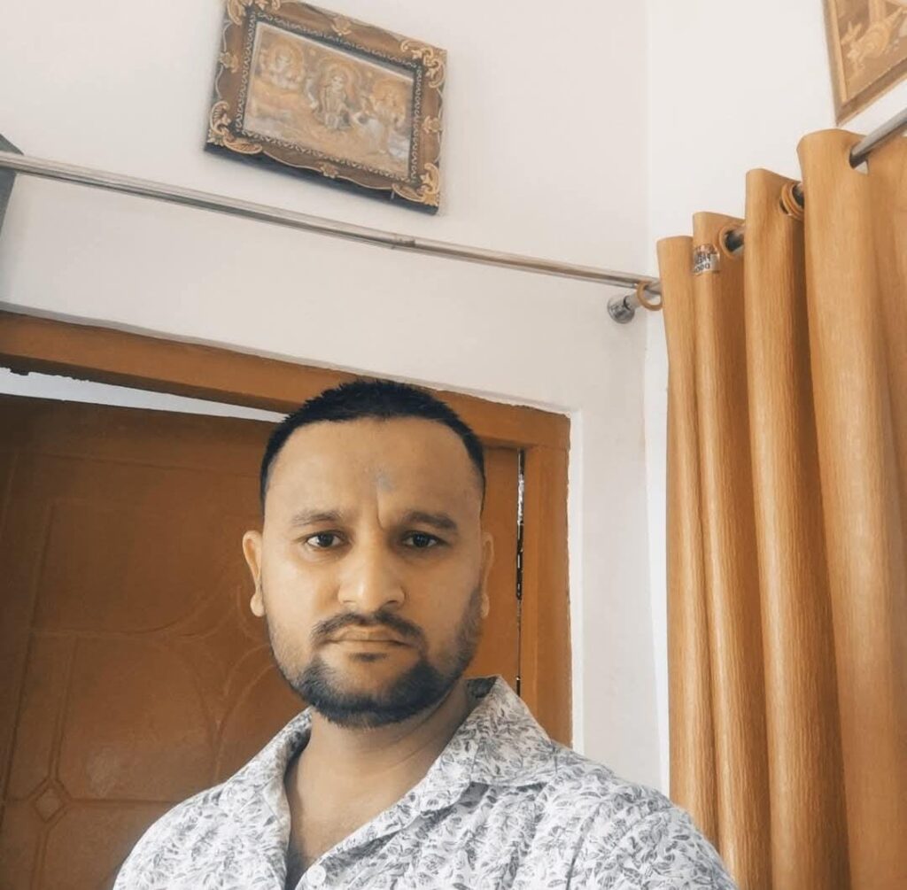 ड्यूटी से लौट रहे बैंक मैनेजर की सड़क हादसे में मौत