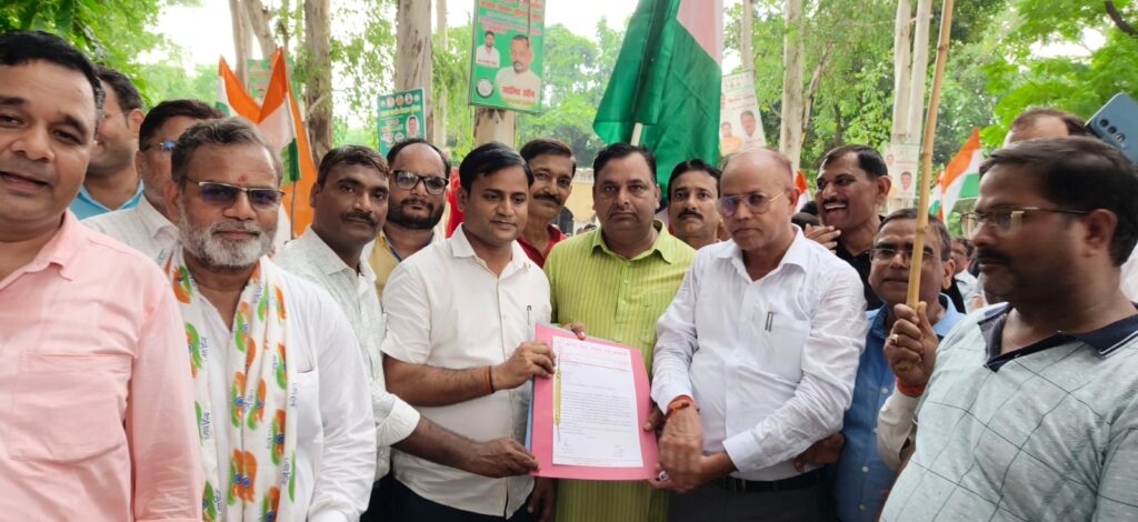पुरानी पेंशन बहाली की मांग को लेकर अटेवा के नेतृत्व में निकली भव्य तिरंगा यात्रा !