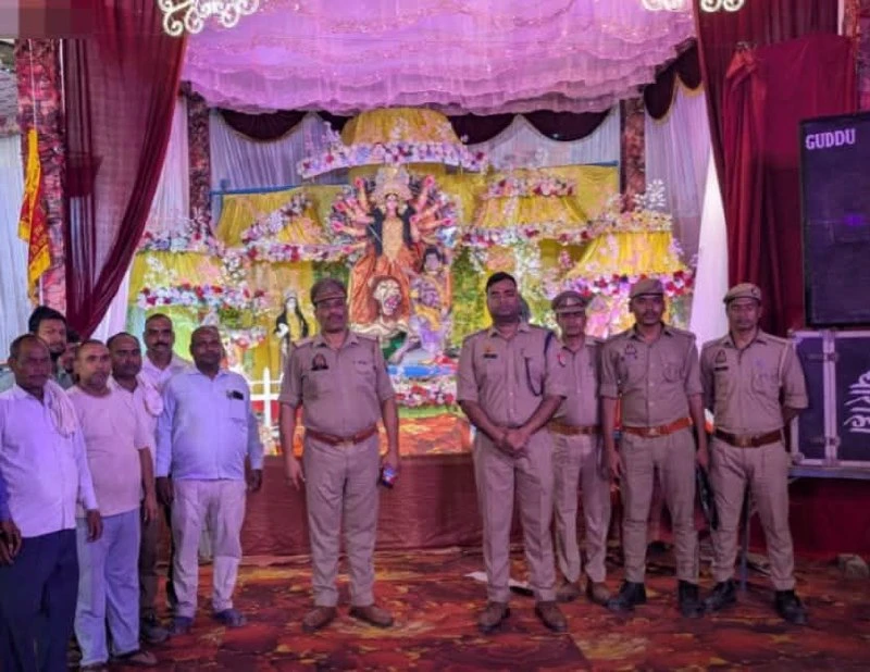 बाराबंकी में त्योहारों के चलते सुरक्षा सख्त, एसपी रवीना त्यागी के निर्देश पर सघन चेकिंग और पेट्रोलिंग शुरू