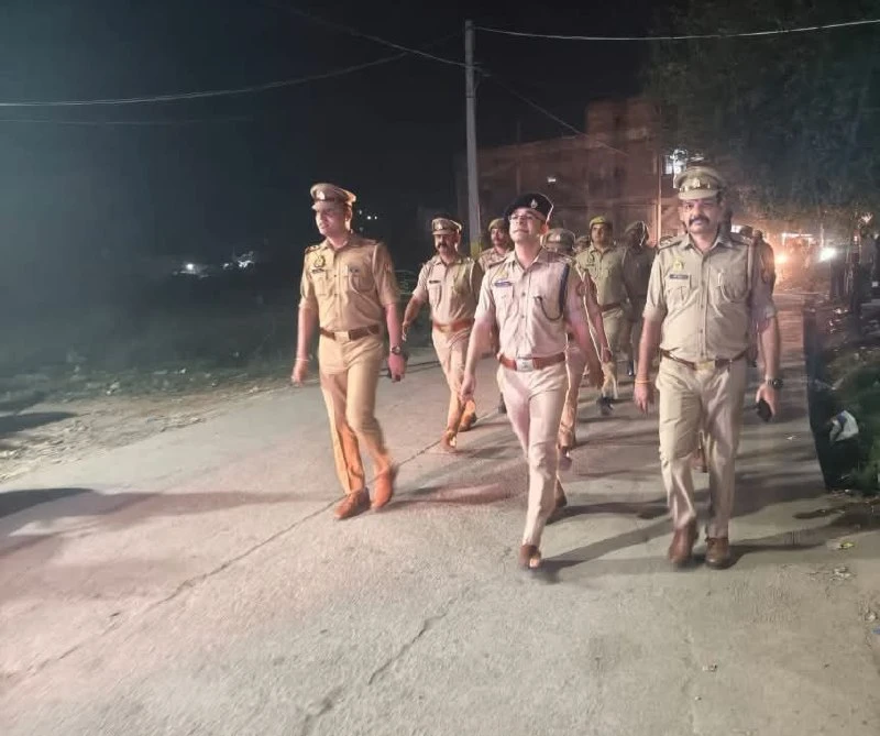 आगरा: DCP ईस्ट अभिषेक अग्रवाल ने काबिस महामंत्र धाम पंडाल में सुरक्षा व्यवस्था का लिया जायजा