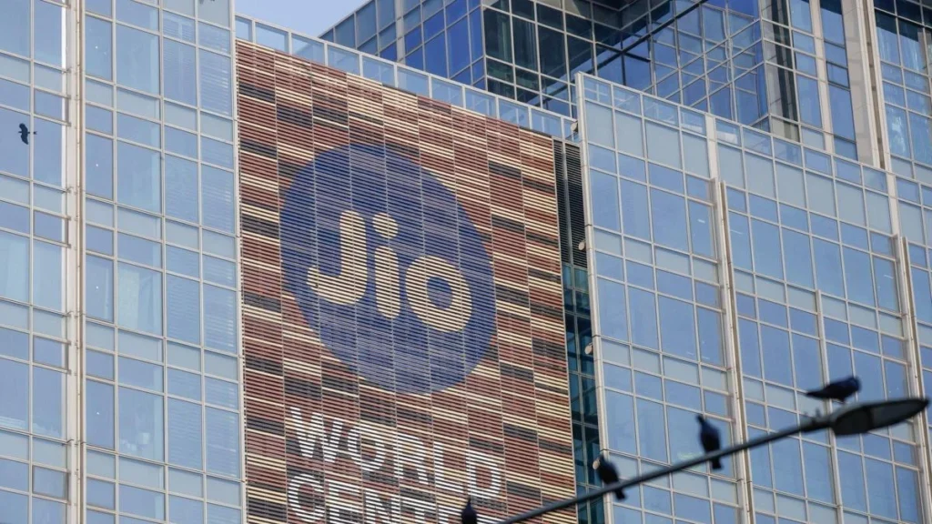 Jio Platforms की धमाकेदार शेयर बाजार एंट्री, रिलायंस ने टाटा ग्रुप को पीछे छोड़ा
